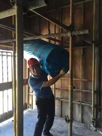 赢胜“奥运”:赢胜人洪荒之力大比拼 烈日炎炎 向坚守一线的赢胜人致敬 赢胜“奥运”:赢胜人洪荒之力大比拼 烈日炎炎 向坚守一线的赢胜人致敬